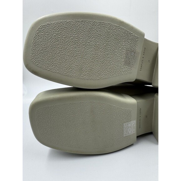Charles & Keith Platform Chunky Chelsea Gray-White Boots Size 37/ 7 US - Picture 10 of 16